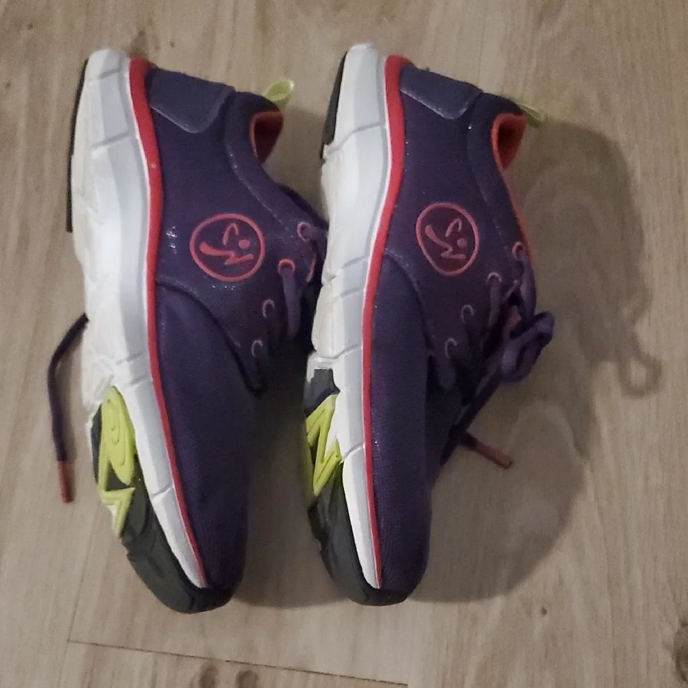 Item Sold-Zumba Fitness Kids Sneakers in Purple and Pink - Picture 4 of 5